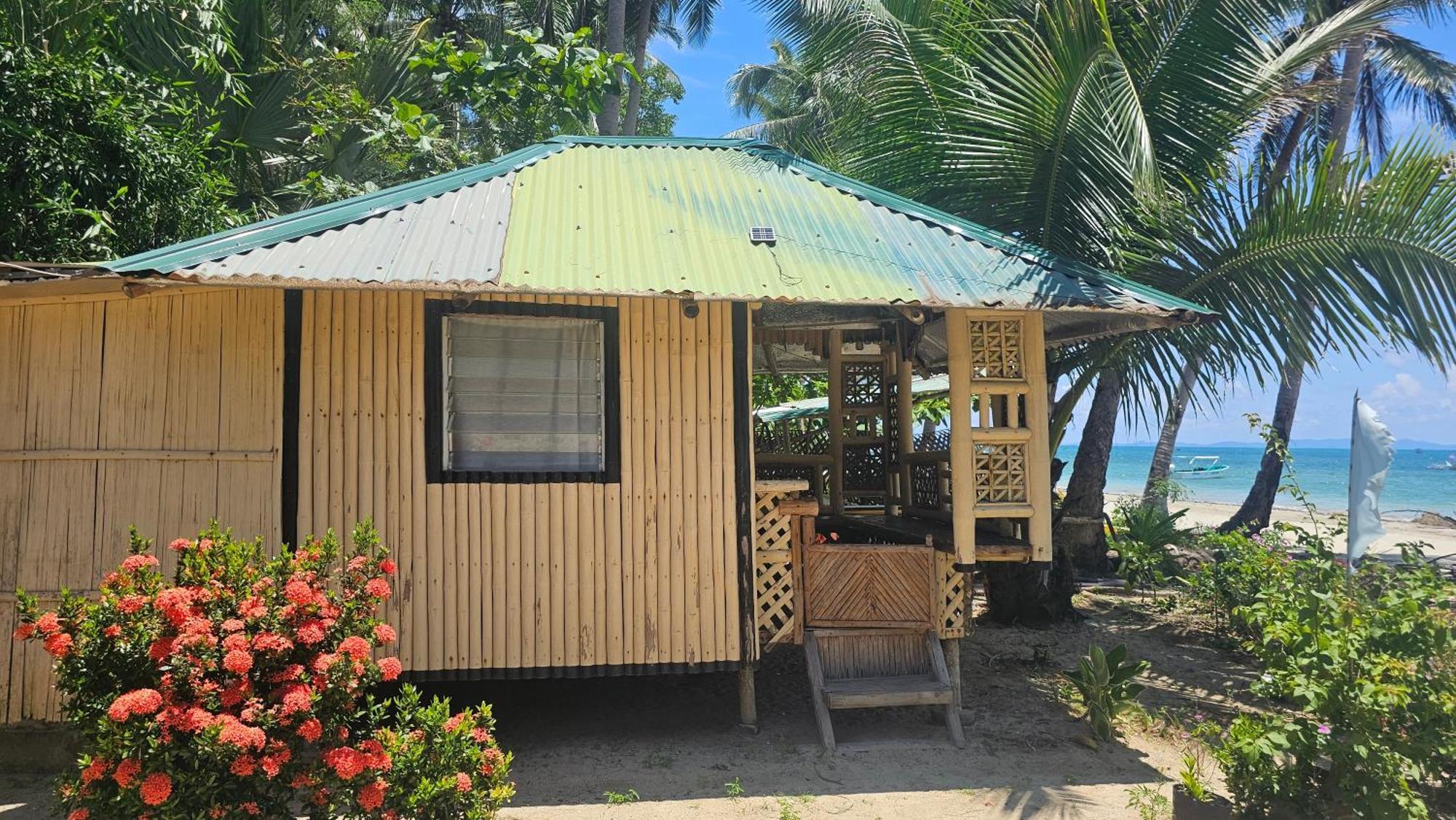 Floresitas Beach Resort El Nido Esterno foto