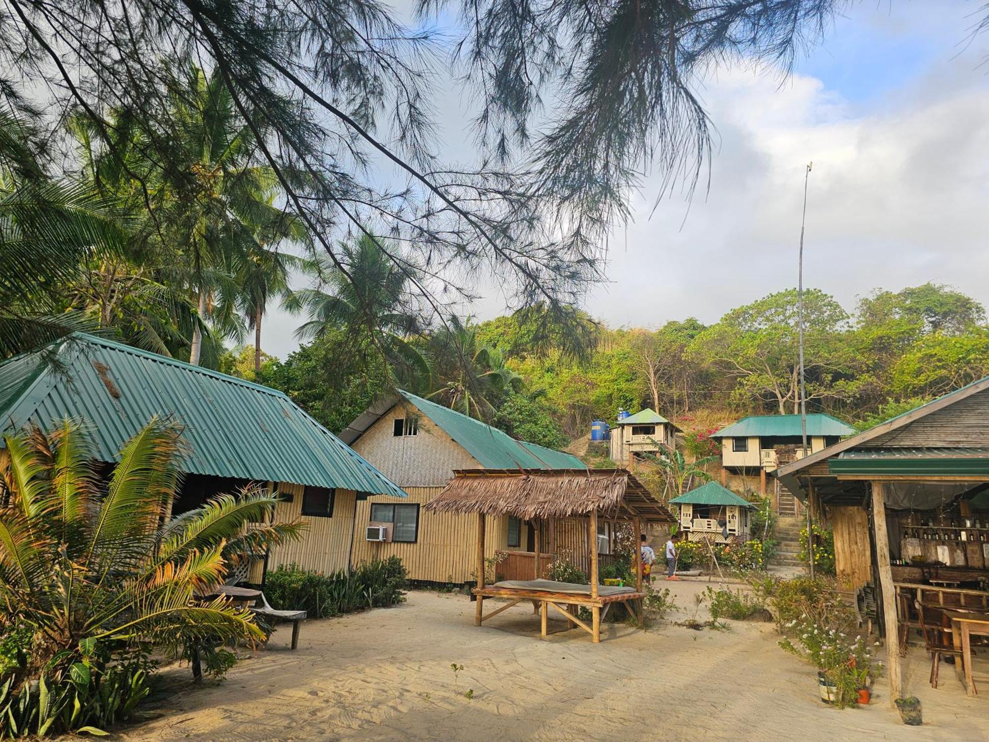 Floresitas Beach Resort El Nido Esterno foto