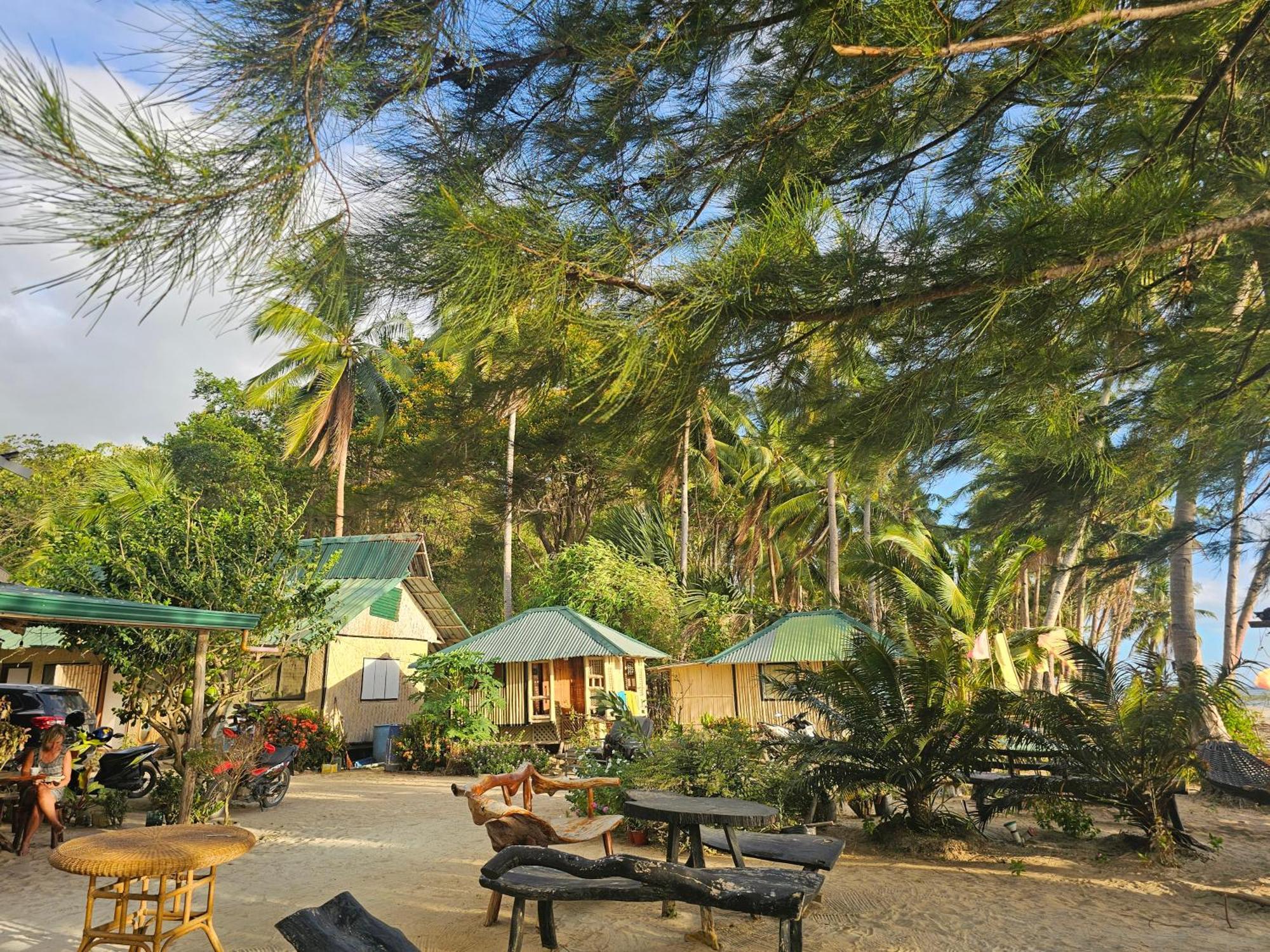 Floresitas Beach Resort El Nido Esterno foto