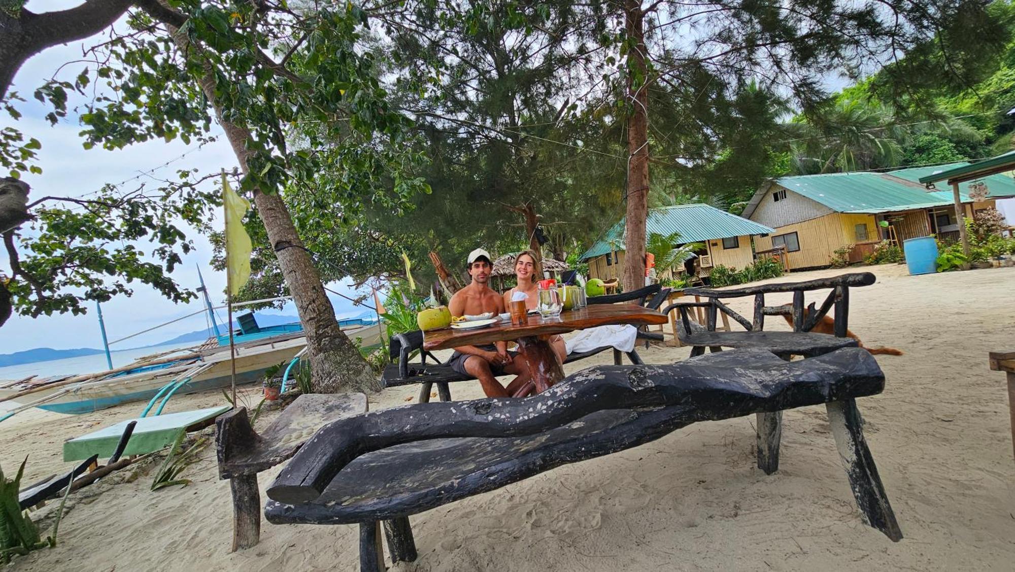 Floresitas Beach Resort El Nido Esterno foto